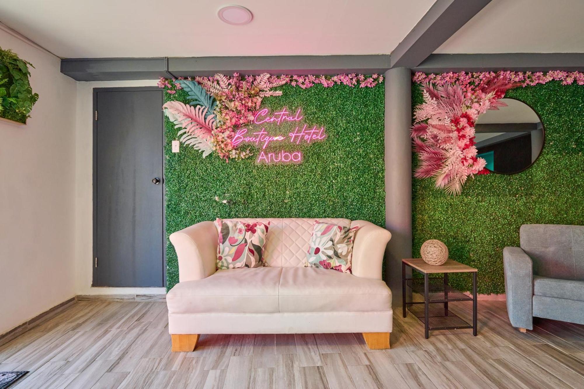 Central Boutique Hotel Οράνχεσταντ Εξωτερικό φωτογραφία