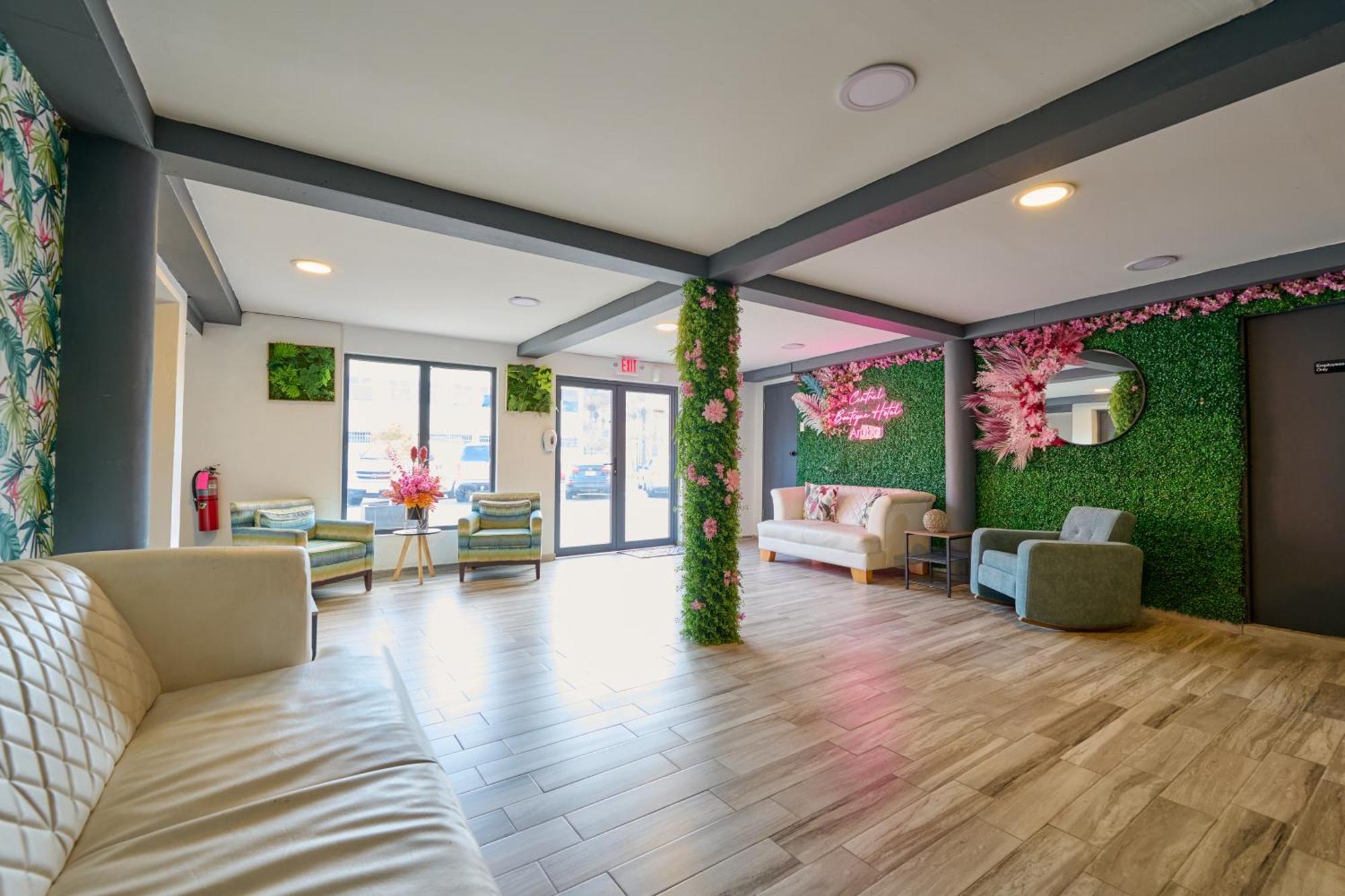 Central Boutique Hotel Οράνχεσταντ Εξωτερικό φωτογραφία