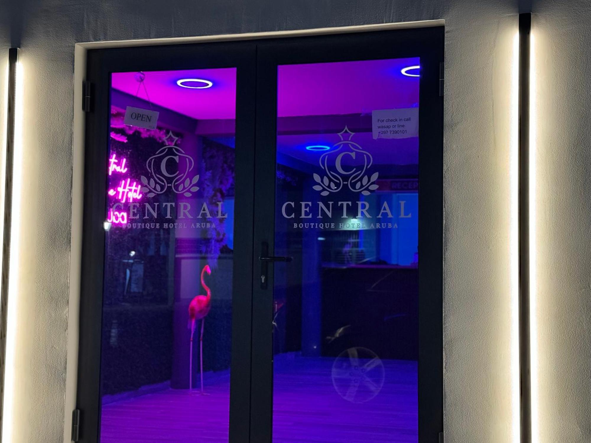 Central Boutique Hotel Οράνχεσταντ Εξωτερικό φωτογραφία